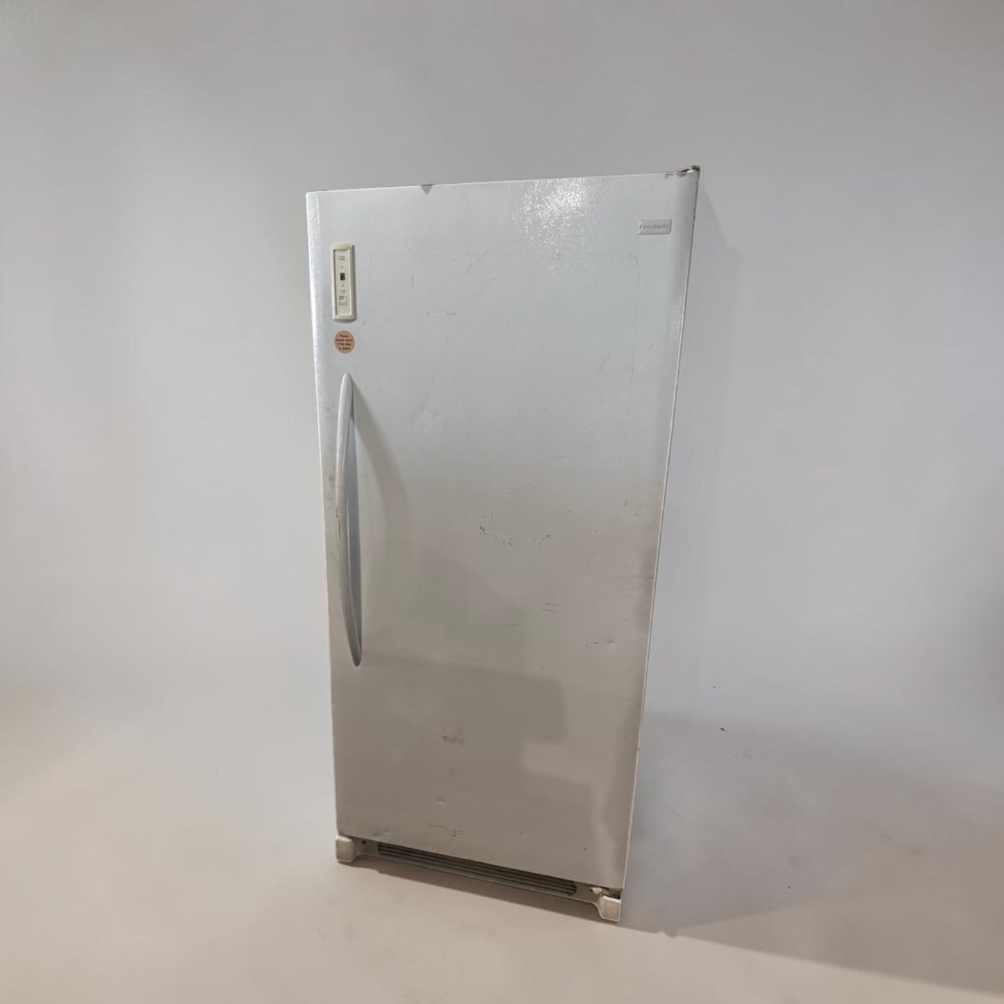 Dependable Condition – Frigidaire FFU21F5HWY – 33" Wide 20 Cu. Ft. Garage Ready Single-Door Upright Freezer – 115V – CSA Certified – Fully Tested & Operational!