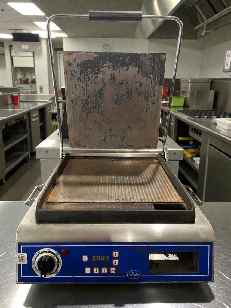 Outstanding Condition – Globe GSG14D Commercial Panini Grill – 120V – Fully Tested & Working!