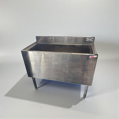 High-Grade Condition – Krowne 48" Commercial Ice Bin with Cold Plate – NSF Certified – Fully Tested & Operational!