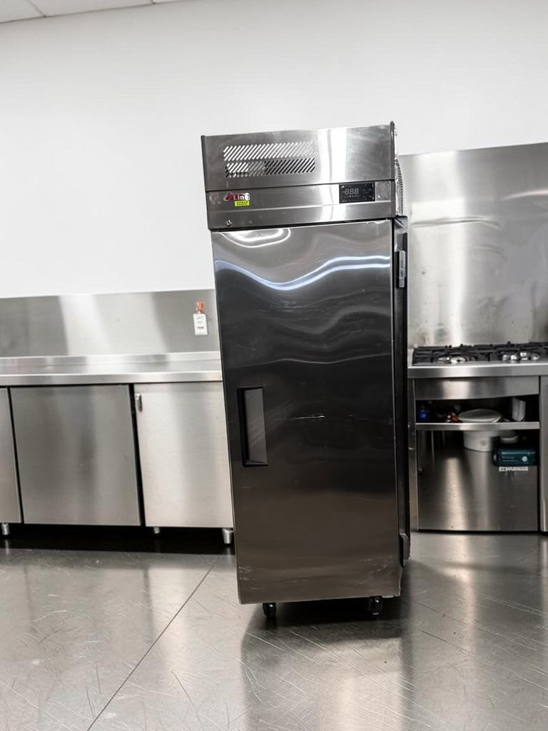 Excellent Condition – Turbo Air EF24-1-N-V – E-Line One-Section Reach-In Freezer – 21.9 Cu. Ft. – R290 – 115V – Fully Tested & Operational!