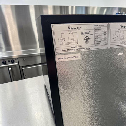 Excellent Condition – Magic Chef MCUF3S2 3 Cu. Ft. Compact Upright Refrigerator– Stainless Steel – Space-Saving Mini Fully Tested & Operational!