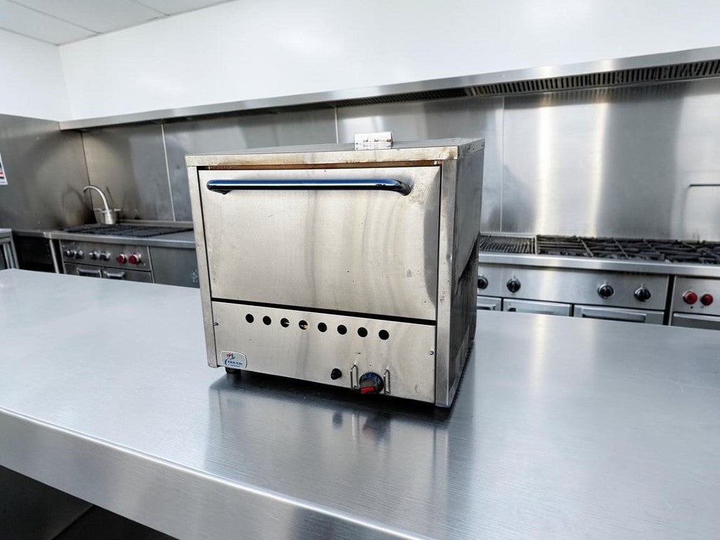 Outstanding Condition – Cooler Depot PO31 – 36" Commercial Natural Gas Pizza Deck Oven – Dual Hearth Decks – 25,000 BTU – 120°F–650°F – NSF Certified – Fully Tested & Operational!