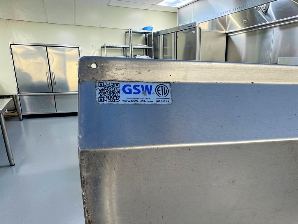 Pristine Condition – GSW SH20283D – 100-3/8" Three-Compartment Commercial Sink – Dual 20" Drainboards – 16-Gauge Stainless Steel – NSF & ETL Certified – Fully Tested & Operational!