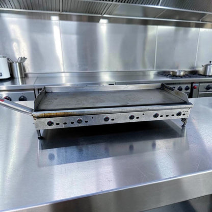 Elite Condition – Jade Range JGT-2472 – 72” Commercial Gas Countertop Griddle – Thermostatic Controls – 180,000 BTU – Fully Tested & Operational!
