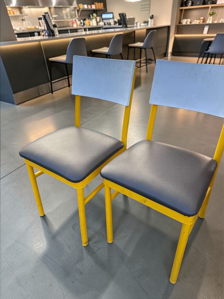 Elite Condition – Commercial Restaurant Dining Chairs – Upholstered Seat & Back – Heavy-Duty Metal Frame – Fully Inspected & Ready for Use!