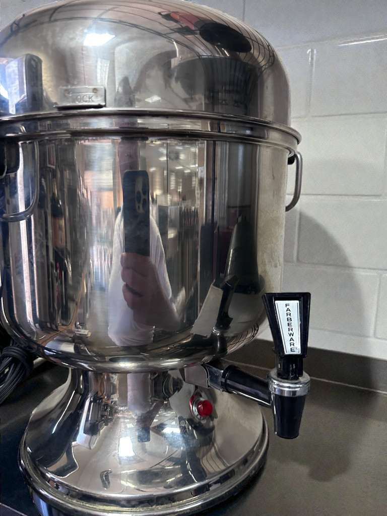 Outstanding Condition – Farberware Commercial Coffee Urn – Stainless Steel – 115V – Fully Tested & Operational!
