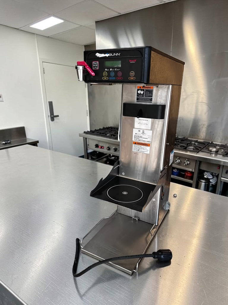 High-Quality Condition – BUNN ITCB-DV 29" Trunk with Tray – Infusion Series® Commercial Tea & Coffee Brewer – NSF & UL Listed - Fully Tested & Operational!