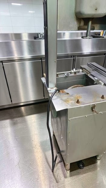 Excellent Condition – Hobart 5614 – Commercial Meat Saw – 2 HP – 3 Phase – NSF – Fully Tested & Operational!