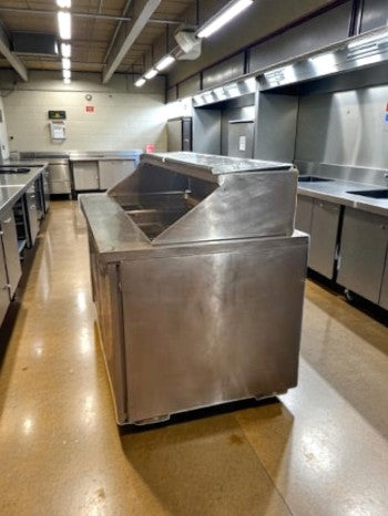Excellent Condition – Randell 9040K-7 – 60" Sandwich / Salad Top Refrigerated Counter – Stainless Steel Prep Table – 14.67 Cu. Ft. – 115V – NSF / UL Listed – Fully Tested & Operational!
