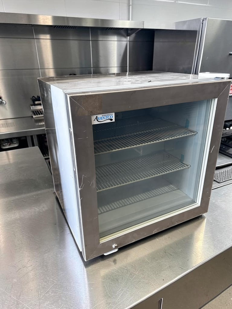 Excellent Condition – Avantco CFM2 / 360CFM2 – 2 Cu. Ft. Countertop Glass Door Display Freezer – 110–120V – ETL Certified – Fully Tested & Operational!