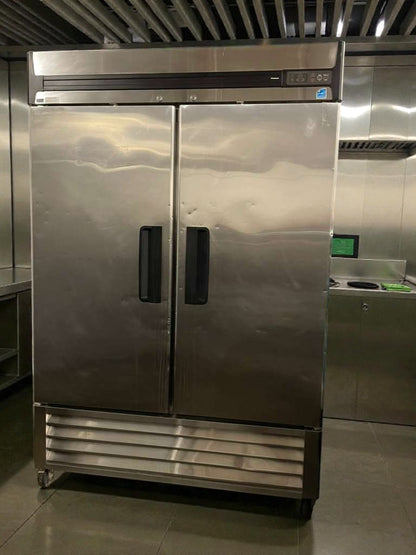 Immaculate Condition – True R49-S Commercial Reach-In Refrigerator – 115V / Single Phase – Fully Tested & Working
