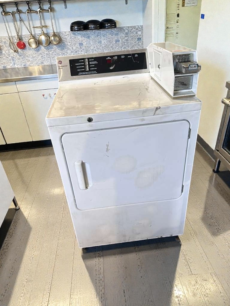 Immaculate Condition – GE Commercial Coin-Operated Dryer – 120/208–240V – Fully Tested & Working