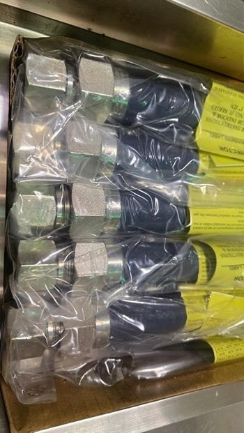 Elite Condition – (QTY 10) NAKS NK-S-36 – Commercial Gas Connector Hose – 36" Length – 3/4" MIP × 3/4" FIP – Fully Tested & Operational!