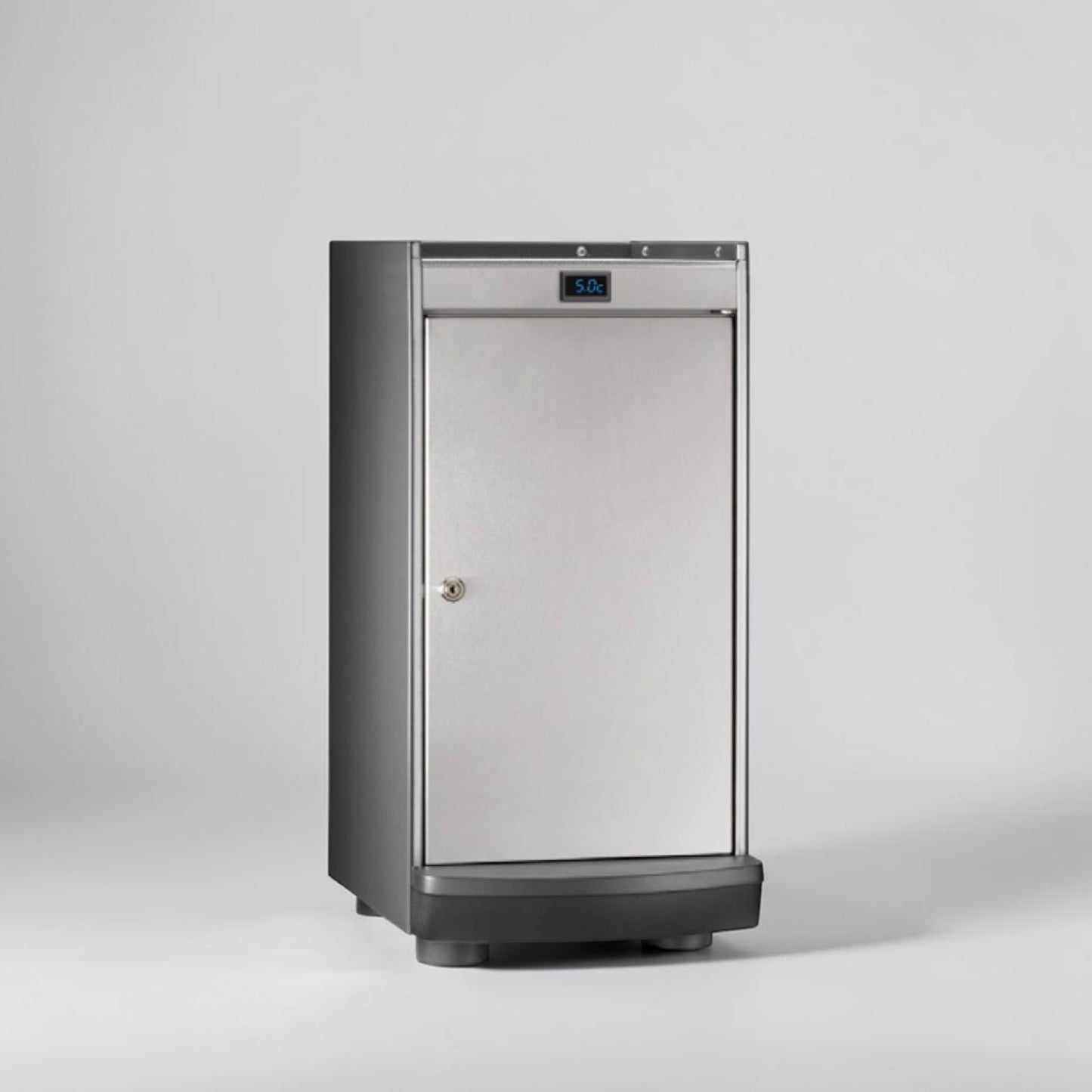 Dependable Condition – Egro KS9 – Commercial Countertop Milk Refrigerator – 6.5-Liter / 1.7-Gallon Capacity – Integrated Milk Pump & Level Sensor – 110–120V – Fully Tested & Operational!