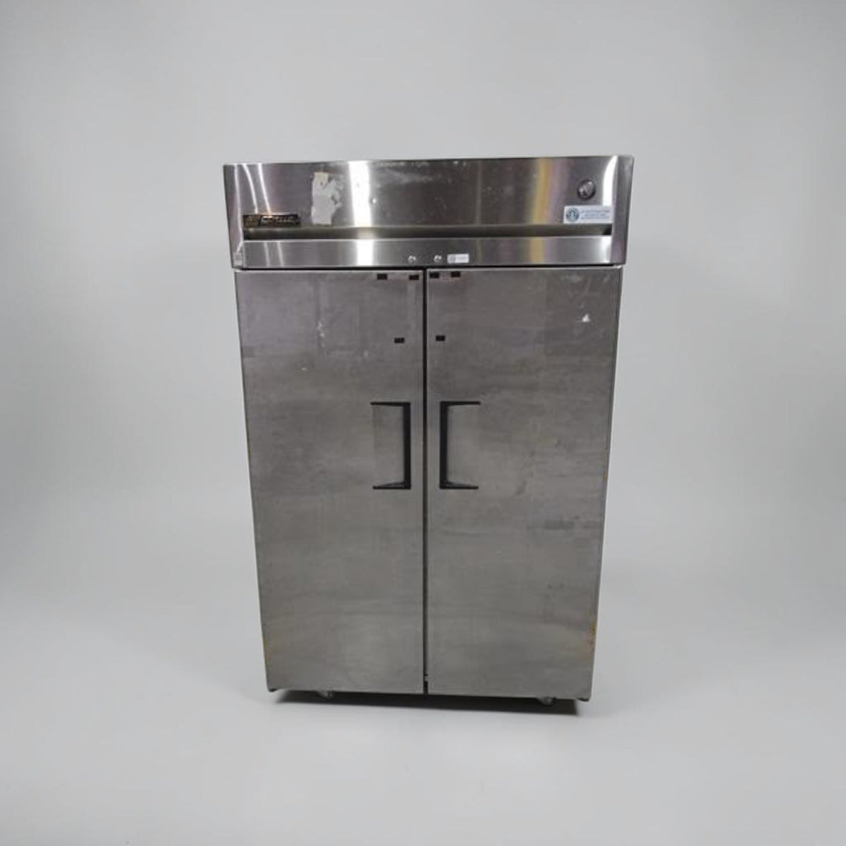 Professionally Maintained Condition – True TG2R-2S – 56 Cu. Ft. Commercial Two-Door Reach-In Refrigerator – Stainless Steel – 115V – 1/2 HP – Fully Tested & Operational!