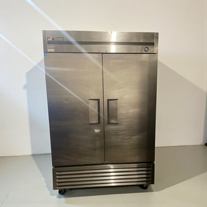 Exceptional Condition – True T-49 Commercial Reach-In Refrigerator – 115V / Single Phase – Fully Tested & Working!