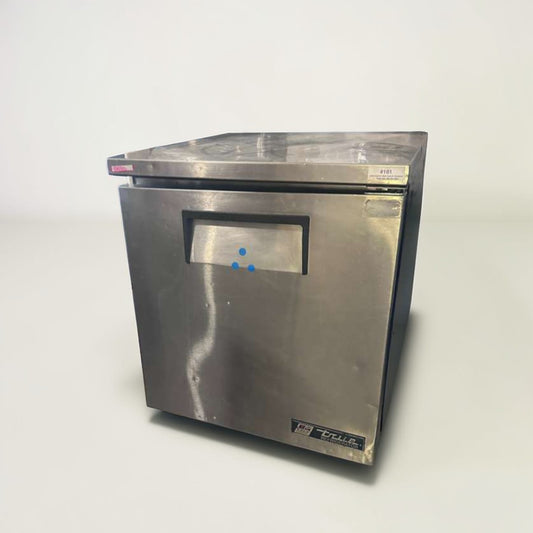 Exceptional Condition – True TUC-27-LP Undercounter Refrigerator – 27” Stainless Steel – 115V – Made in USA – Fully Tested & Operational!