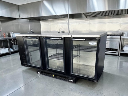 Outstanding Condition – Everest EBB90G – 89 1/4" Three-Section Glass-Door Back Bar Cooler – 32 Cu. Ft. – 115V – Fully Tested & Operational!