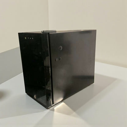 High-Grade Condition – Commercial Countertop Mini Refrigerator / Beverage Cooler – 220V – Fully Tested & Working!