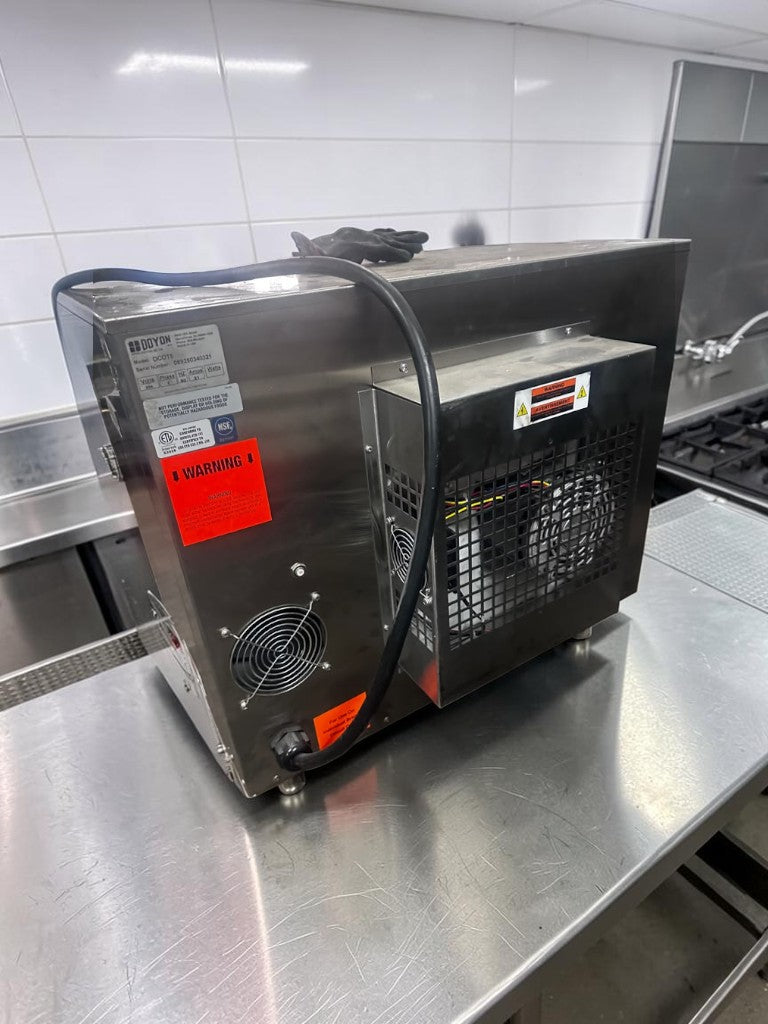 Superior Condition – Doyon DCOT5 – Electric Countertop Half Size Convection Oven – 208V – Single Phase – ETL / NSF Certified – Fully Tested & Operational!