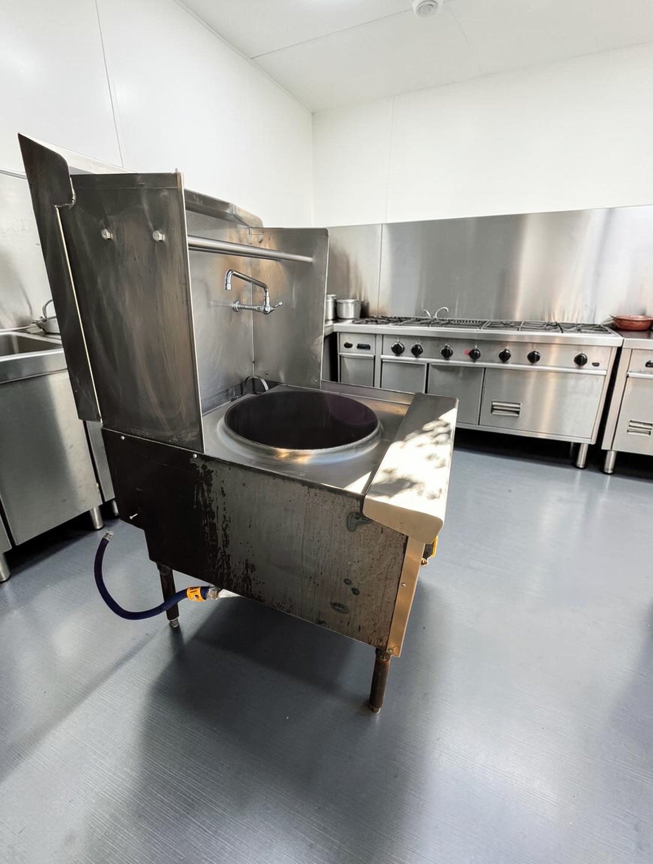Prime Condition – ABC Restaurant Equipment ABC-1 – Natural Gas Chinese Wok Range – 1-Hole Stainless Steel Wok Station – 100,000–110,000 BTU - Fully Tested & Operational!