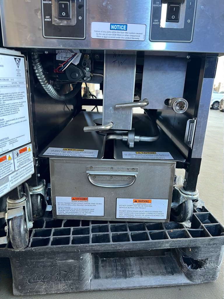 Exceptional Condition – Henny Penny Open Fryer – Natural Gas | 120V | Single Phase  - Fully Tested & Working! (Computron 1000)