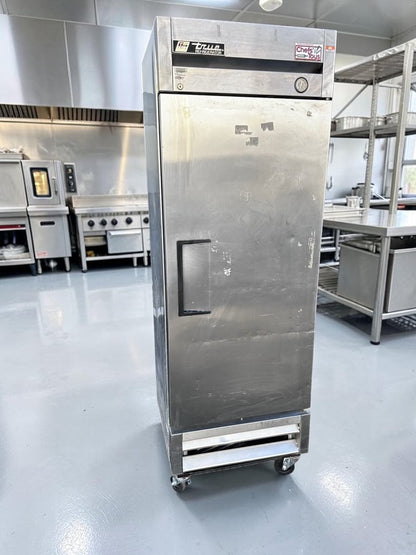 Dependable Condition – True T-19 – 27″ One-Section Solid Door Reach-In Refrigerator – 19 Cu. Ft., 115V, R134a – Fully Tested & Operational!