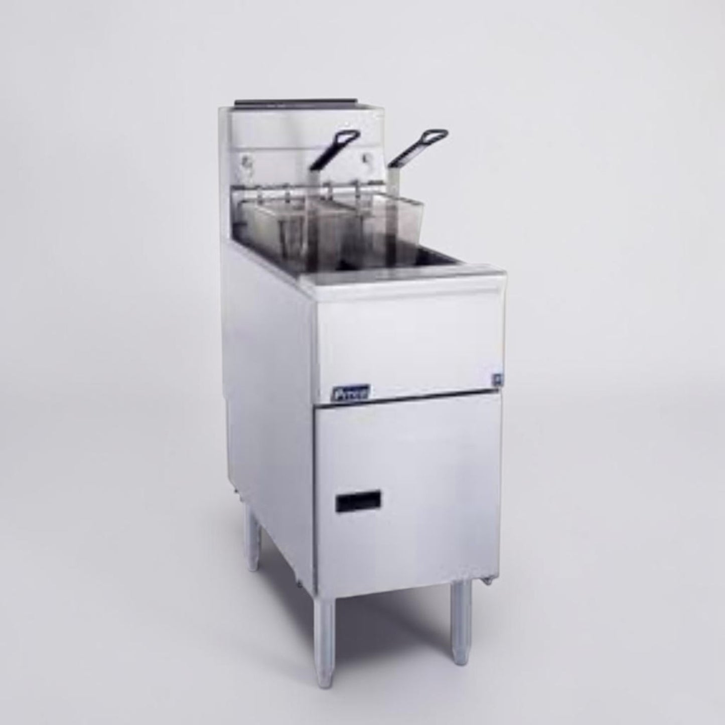 First-Class Condition – Pitco VF35 – 35 lb Commercial Natural Gas Deep Fryer – Stainless Steel – Two Basket – 70,000 BTU – NSF Listed – Fully Tested & Operational!