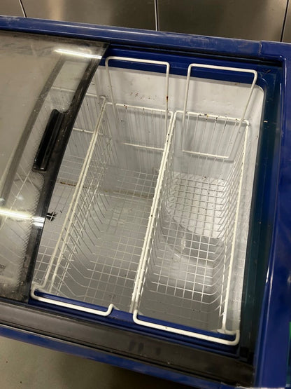 Remarkable Condition – Commercial Mobile Chest Display Freezer – Sliding Glass Top – Dual Storage Baskets – Self-Contained – 120V – Fully Tested & Operational!