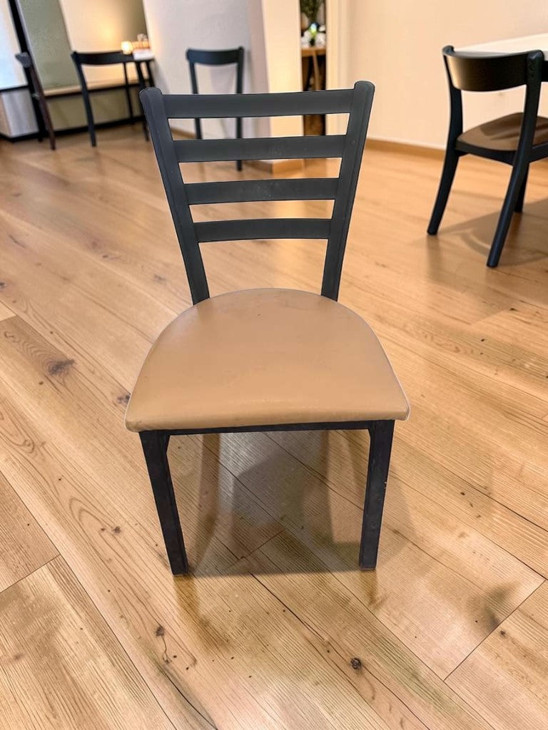 Prime Condition – Commercial Restaurant Dining Chair Set – Black Metal Frame with Padded Vinyl Seat – Ladder Back Style – Quantity 5 – Fully Inspected & Ready for Use!