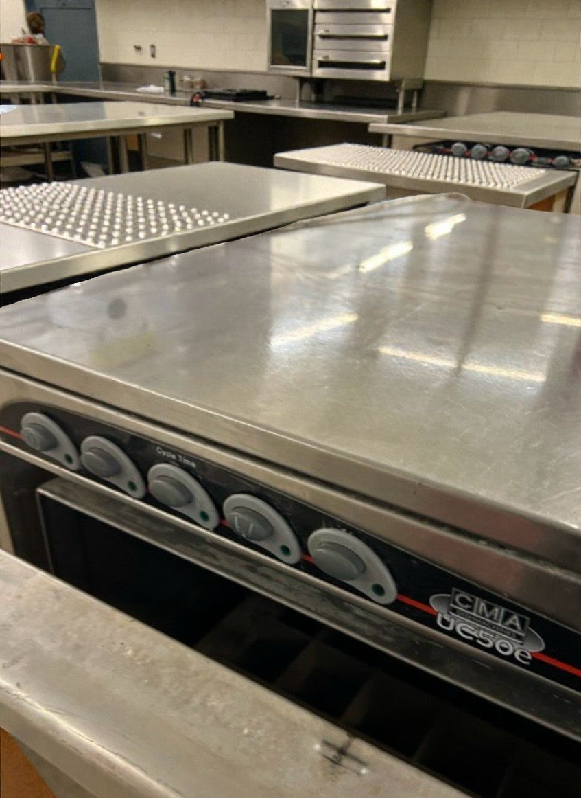 High-Grade Condition – KRONO DW78M Commercial Undercounter Dishwasher – 208–240V / Single Phase – Fully Tested & Working!