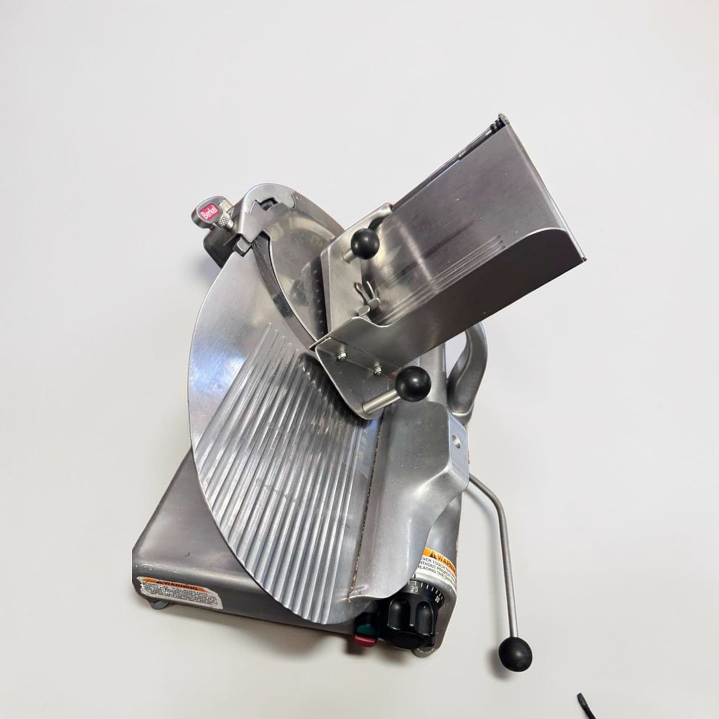 Superb Condition – Berkel 909/1 – Commercial Manual Meat Slicer – 115V – NSF Listed – Fully Tested & Operational!