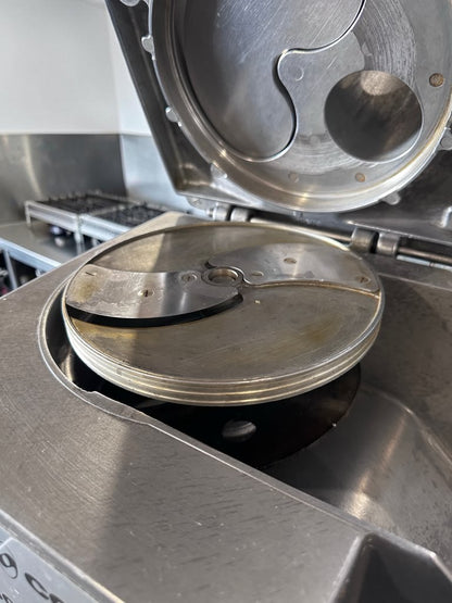 Immaculate Condition – Robot Coupe CL50E Ultra – Continuous Feed Commercial Food Processor – 2 Discs Included – 1 1/2 HP – 120V – ETL Listed – Fully Tested & Operational!