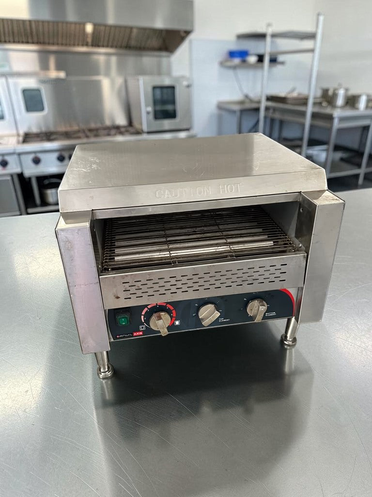 Dependable Condition – Avantco T140 – 10" Commercial Conveyor Toaster – 3" Opening – 300 Slices per Hour – 120V – 1,750W – Fully Tested & Operational!