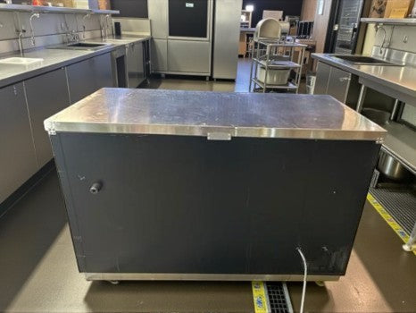 Exceptional Condition – Blue Air BBB59-2B-HC – 59" Commercial Back Bar Cooler – 2 Sliding Glass Doors – Black Finish – 19.4 Cu. Ft. – 115V – UL / ETL Listed – Fully Tested & Operational!