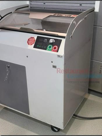 High-Grade Condition – JAC VPL770 Varia Pro – Commercial Grocery & Bakery Bread Loaf Slicer – Fully Adjustable Thickness – Fully Tested & Operational (2020 Model)!