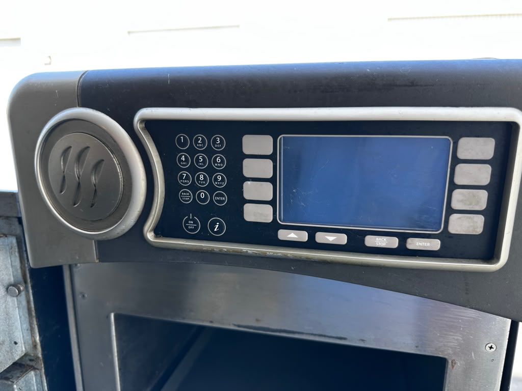 Outstanding Condition – TurboChef NGO – Commercial High-Speed Rapid Cook Ventless Oven – 208/240V – 6,200W – Fully Tested & Operational!