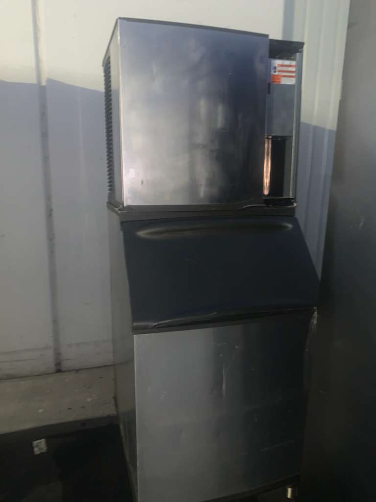 Prime Condition – Manitowoc SY0654A Commercial Ice Machine with Ice Bin – Air-Cooled – Fully Tested & Operational!