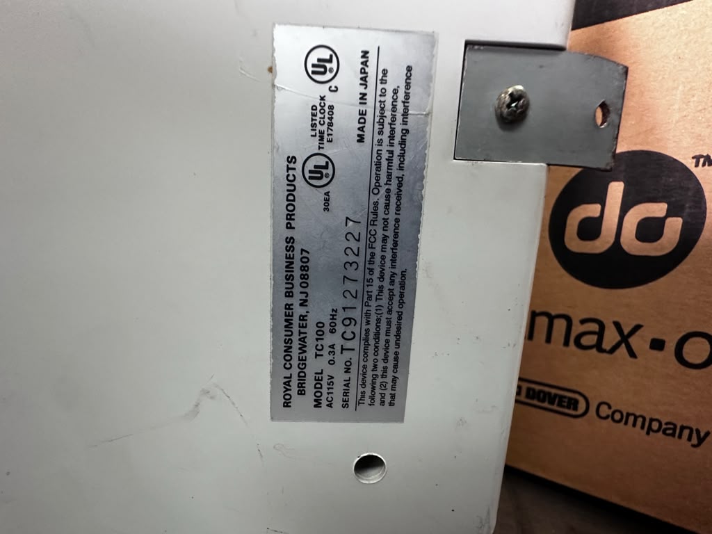 Dependable Condition – Royal TimeMaster TC100 – Electronic Employee Time Clock – Automatic Card Printing – Battery Backup – 115V