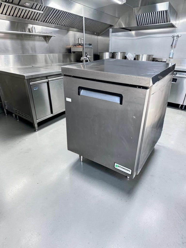 Top-Tier Condition – Hoshizaki EUR27A Economy Series – 27" One-Section Undercounter Refrigerator – 6.33 Cu. Ft. – ENERGY STAR® – 115V – Fully Tested & Operational!