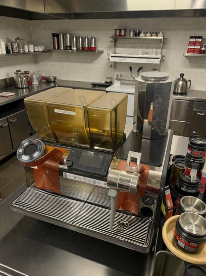 Premium Condition – Commercial Espresso Machine w/ Integrated Grinder – 220V – Fully Tested & Working!