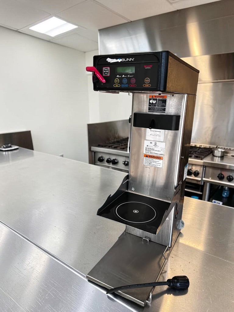 High-Quality Condition – BUNN ITCB-DV 29" Trunk with Tray – Infusion Series® Commercial Tea & Coffee Brewer – NSF & UL Listed - Fully Tested & Operational!
