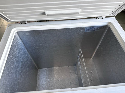 Well-Maintained Condition – Vissani MDCF7WH – 7.0 Cu. Ft. Manual Defrost Chest Freezer – White – UL Listed - Fully Tested & Operational!