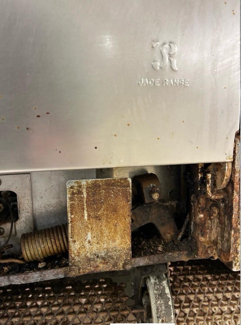 Immaculate Condition – JADE 36" Commercial Gas Range w/ Oven – Natural Gas – Fully Tested & Working!