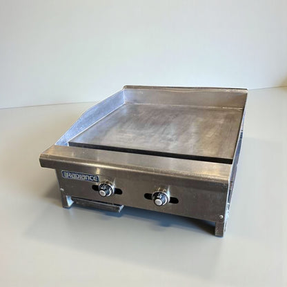 Exceptional Condition – Radiance Commercial Gas Griddle – Natural Gas – Heavy-Duty Flat Top – Fully Tested & Operational!