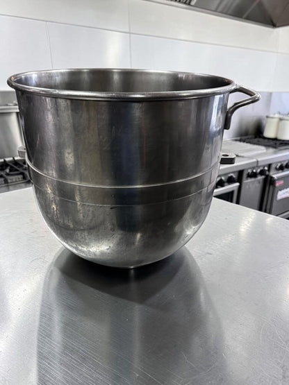 High-Grade Condition – Hobart 30 Qt. Stainless Steel Mixer Bowl – Commercial Replacement Mixing Bowl – Heavy-Duty Restaurant Mixer Accessory – Ready for Use!