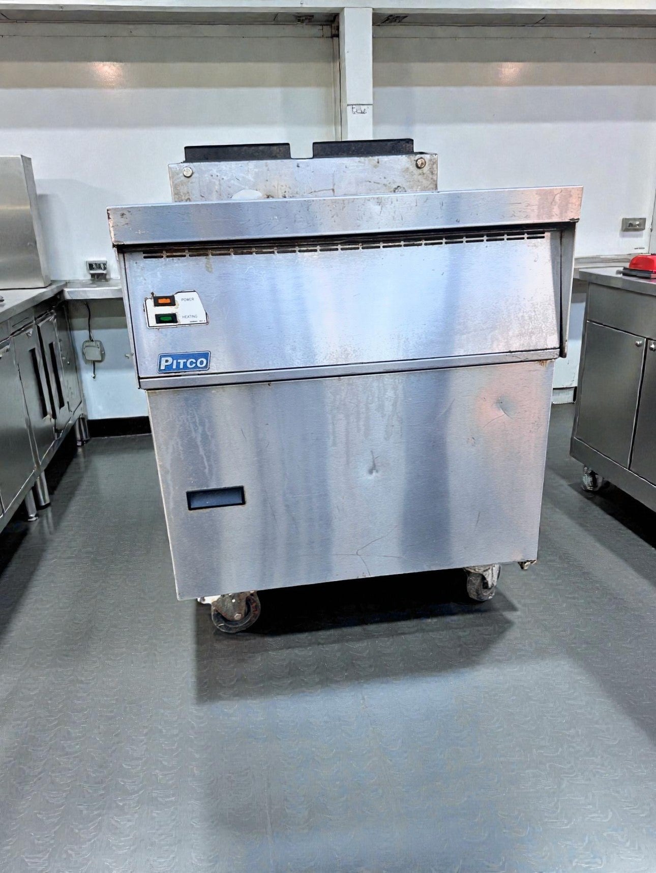 Superior Condition – Pitco Commercial Gas Fryer – Stainless Steel – Floor Model – Fully Tested & Operational!