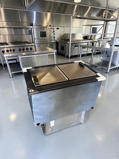Pristine Condition – Delfield N225P – 6-Gallon Drop-In Ice Cream Dipping Freezer – Dual Stainless Steel Folding Lids – Self-Contained Refrigeration – 115V – NSF & UL Listed – New!