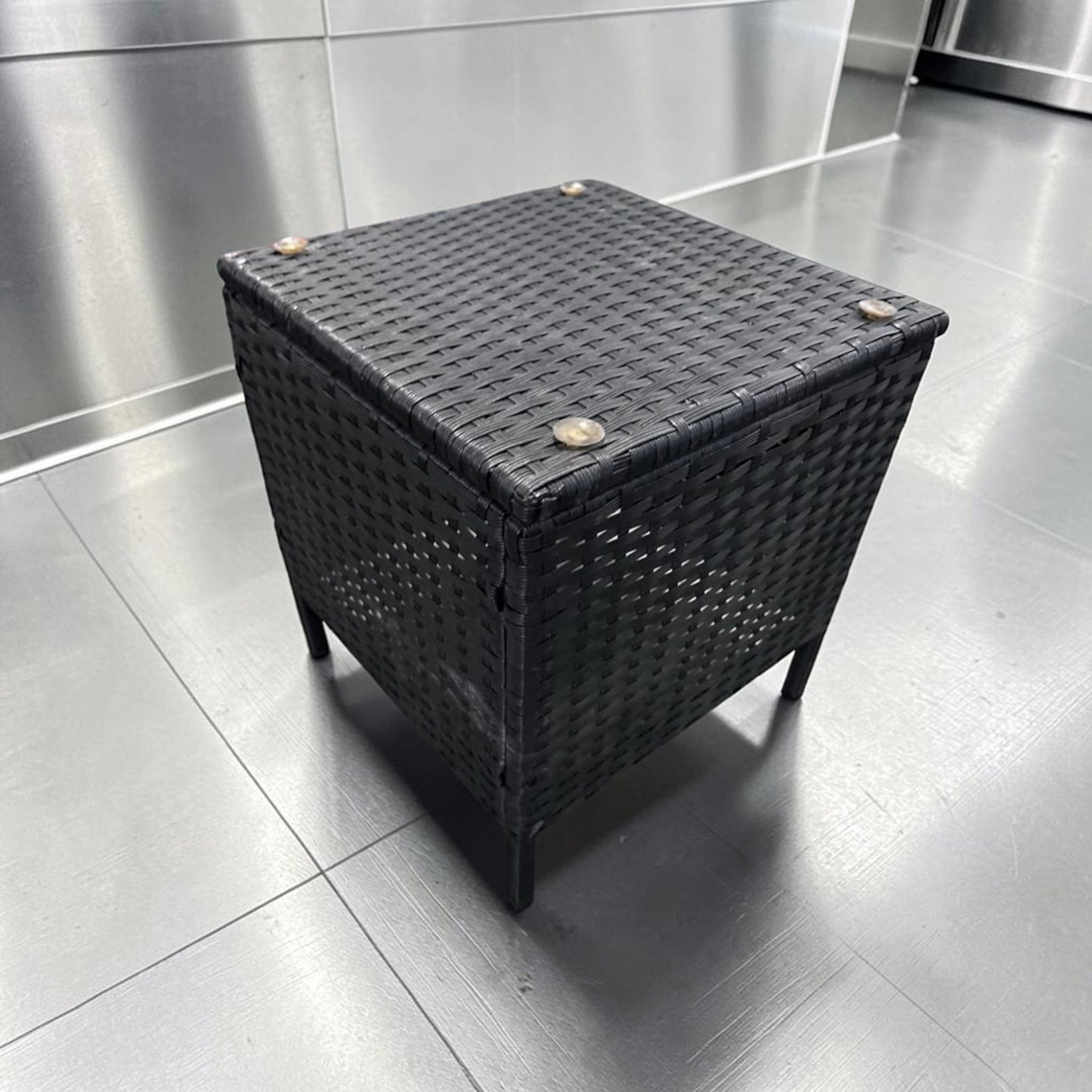 Remarkable Condition – Unbranded 18-Inch Black Woven Wicker Cube Side Table – Square Patio Accent Table – Fully Inspected & Ready for Use!