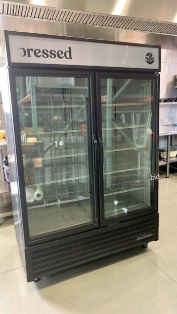 Pristine Condition – True GDM-49RL-HC~TSL01 – 54" Two-Section Rear-Load Glass Door Merchandiser – Black – 47 Cu. Ft. – R290 – 115V – Fully Tested & Operational!